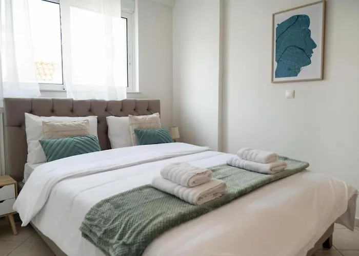 Breathtaking View Apartment In Glyfada