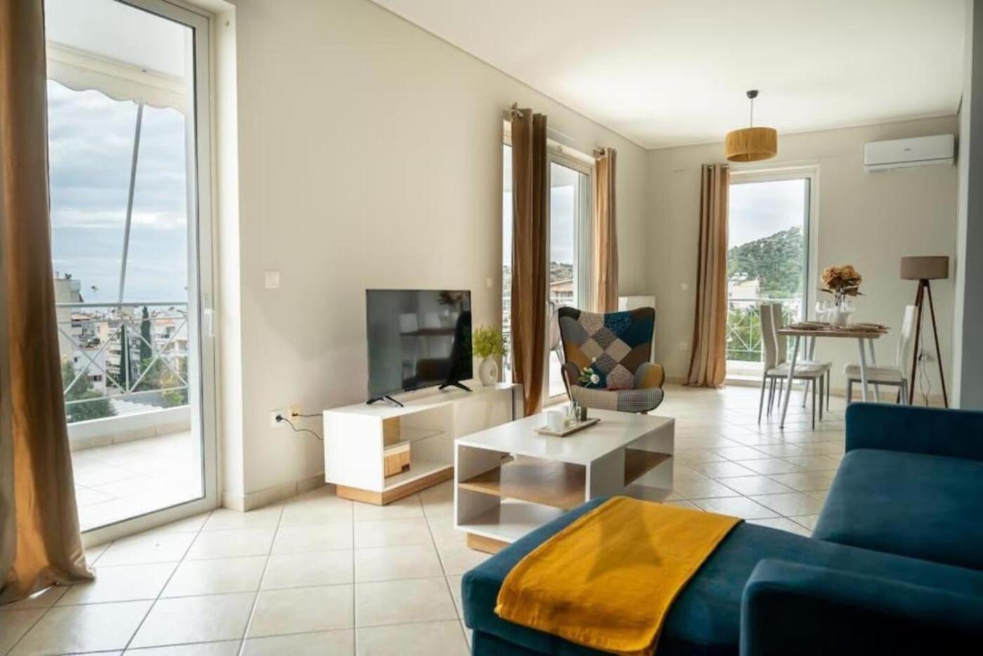 Breathtaking View In Glyfada Apartment